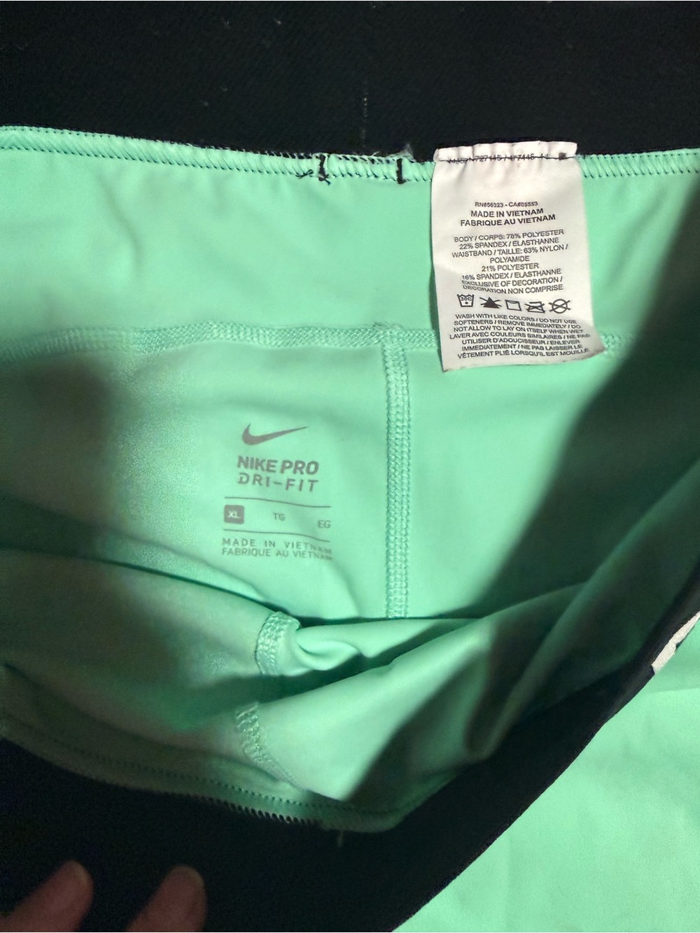 Nike Pro Women's Mint Green Performance Bike Shorts - Picture 2 of 2
